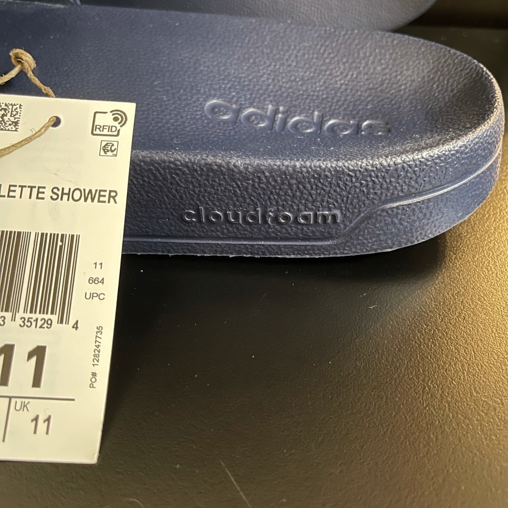 💥💥💥SOLD💥💥💥ADIDAS MEN’S SLIDES SANDALS SIZE 11 NWT - Picture 3 of 4